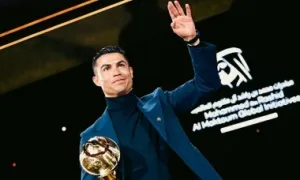 Ronaldo tranh giải Cầu thủ hay nhất Trung Đông